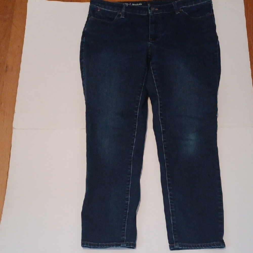 Talbots Flawless 12P Slim Ankle Jeans. Dark Wash.  Slight Wear Left Knee.L.26"